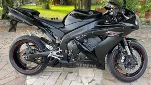 Yamaha YZF R1 (2006 - 07)  (6)