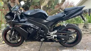Yamaha YZF R1 (2006 - 07)  (8)