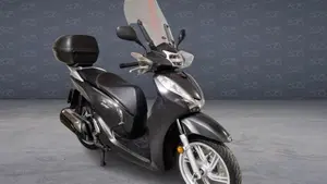 Honda SH 300 i ABS (2016 - 20)  (2)