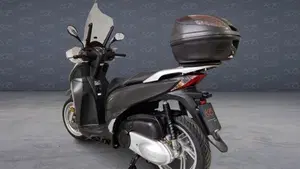 Honda SH 300 i ABS (2016 - 20)  (4)