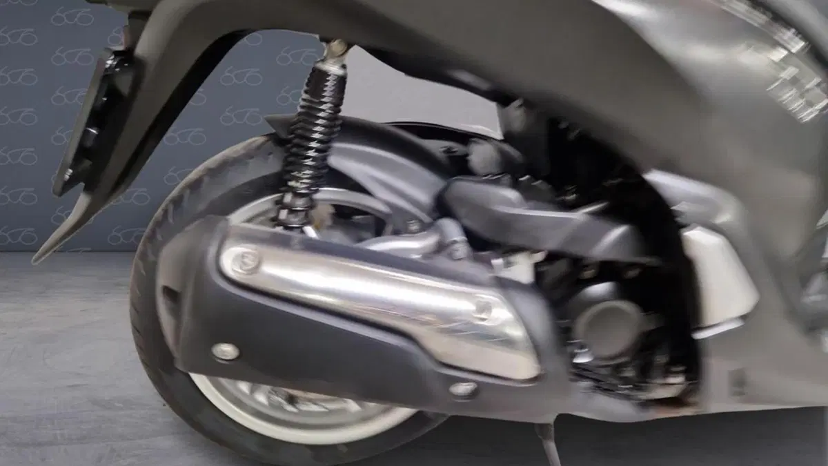 Honda SH 300 i ABS (2016 - 20)  (6)