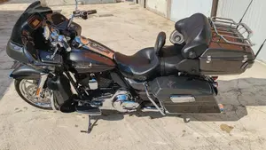 Harley-Davidson 1800 Road Glide Ultra (2011 - 12) - FLTRUSE  (2)