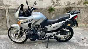 Honda Transalp XL 650V (2000 - 04)  (2)