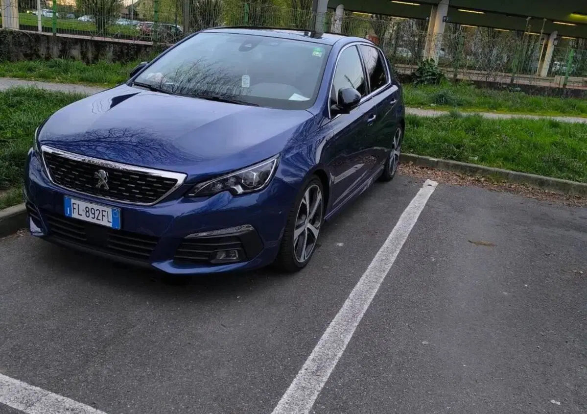 Peugeot 308 BlueHDi 180 S&S EAT8 GT (5)