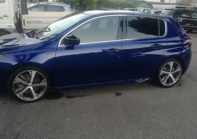 Peugeot 308 BlueHDi 180 S&S EAT8 GT (6)