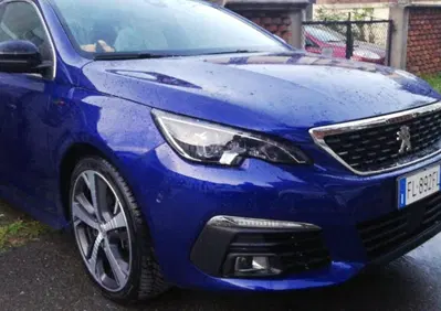 Peugeot 308 BlueHDi 180 S&S EAT8 GT (9)