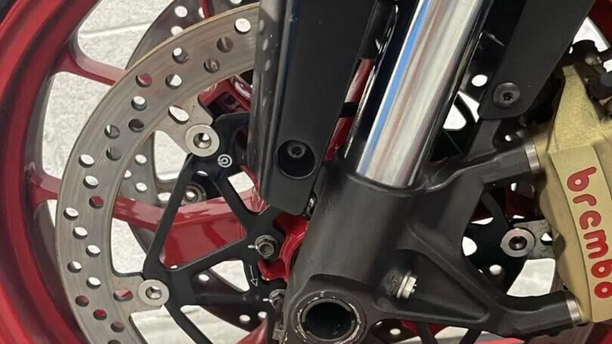 Aprilia RSV4 R (2009 - 12)  (7)