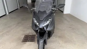 Yamaha T-Max 560 (2022 - 24)