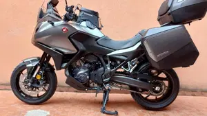 Honda NT 1100 DCT (2022 - 24)  (2)