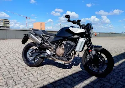 Husqvarna Svartpilen 801 (2024 - 26) - Annuncio 10008515