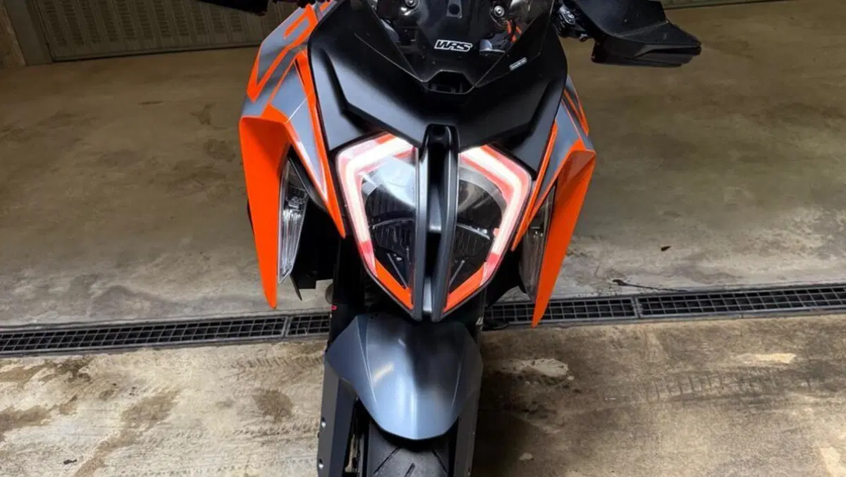 KTM 1290 Super Duke GT (2021 - 25) 