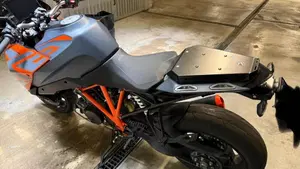 KTM 1290 Super Duke GT (2021 - 25)  (2)