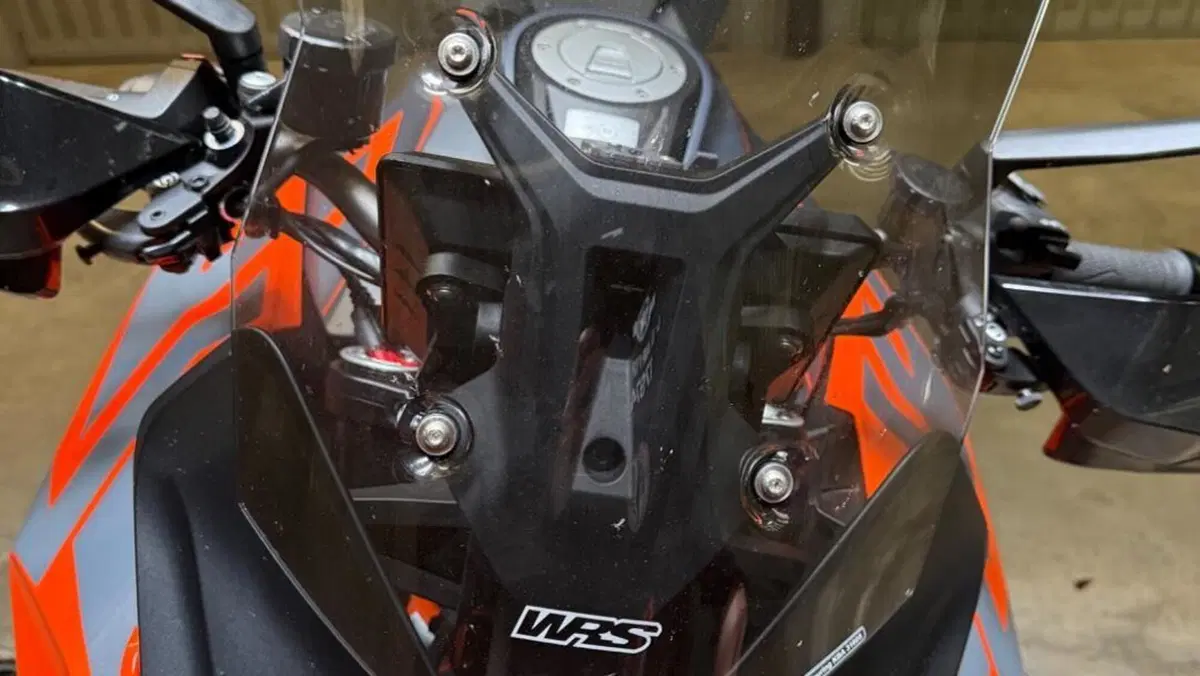 KTM 1290 Super Duke GT (2021 - 25)  (3)