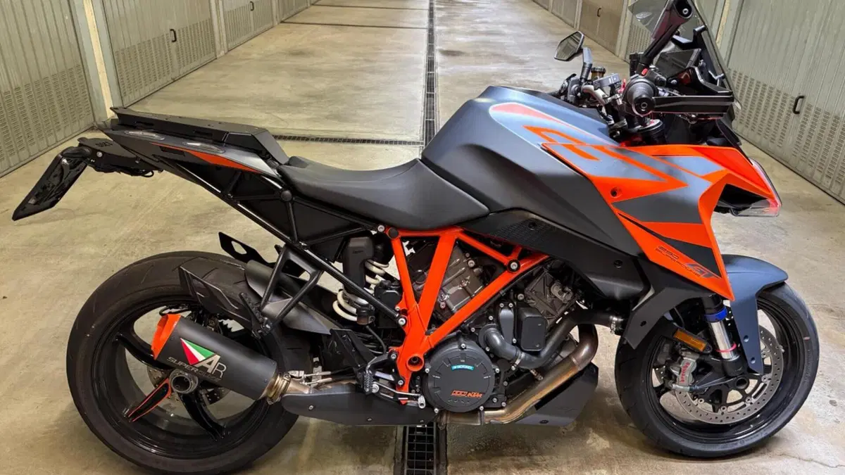 KTM 1290 Super Duke GT (2021 - 25)  (5)