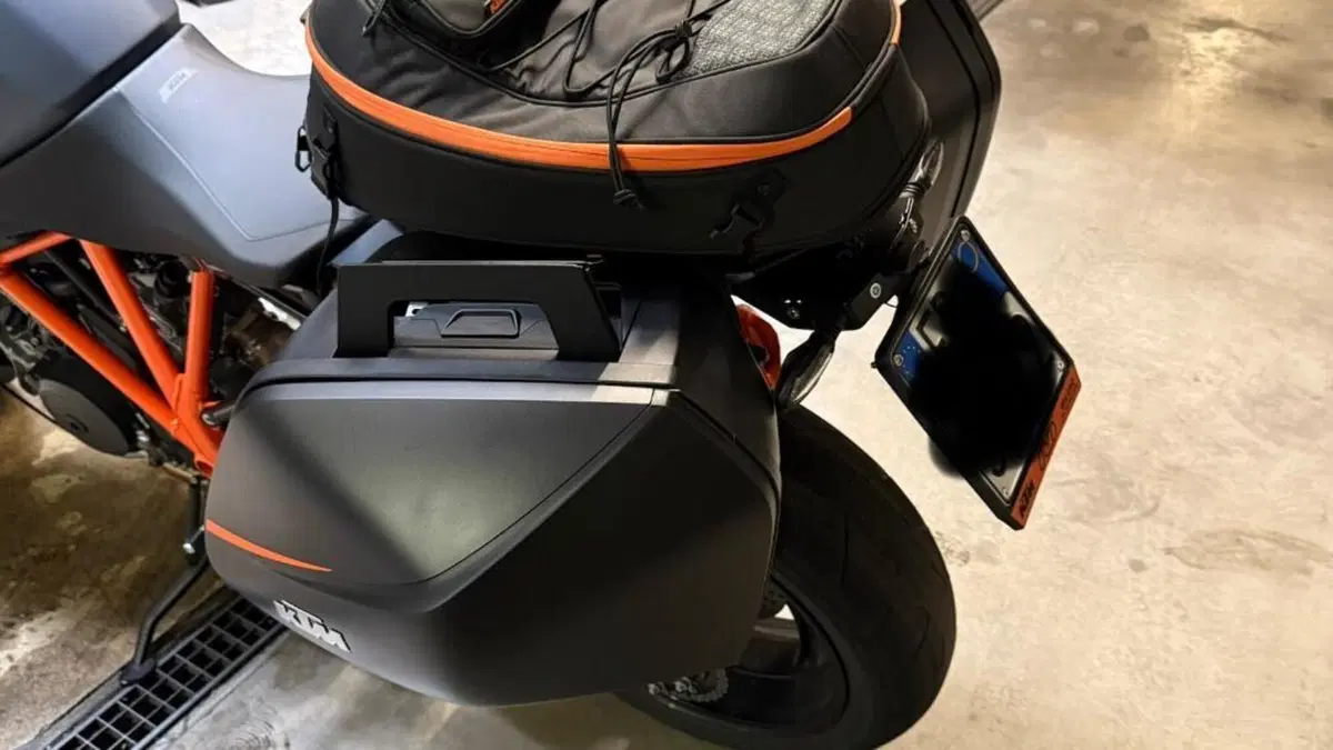 KTM 1290 Super Duke GT (2021 - 25)  (9)