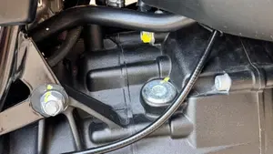 Moto Guzzi V7 Stone (2025 - 26)  (3)