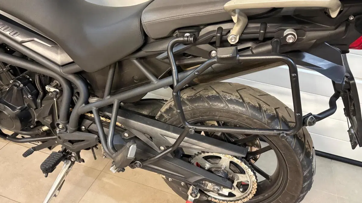 Triumph Tiger 800 ABS (2010 - 14)  (7)