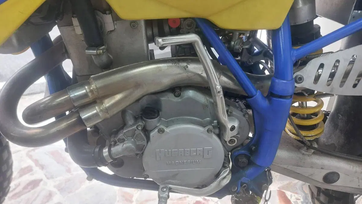 Husaberg FE 550 E  (4)