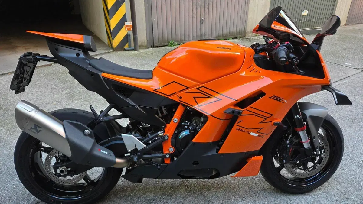 KTM 990 RC R (2026)  (2)