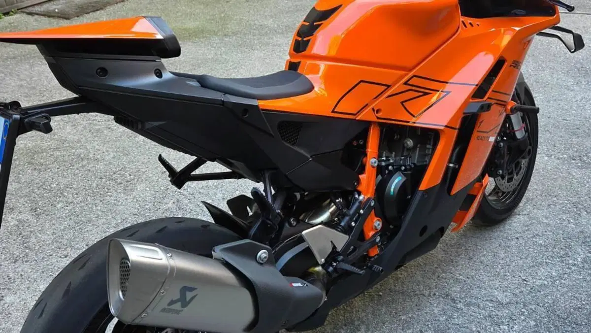 KTM 990 RC R (2026)  (6)