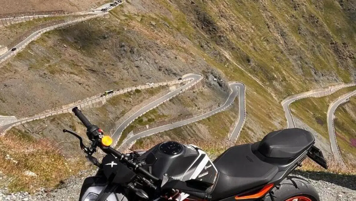 KTM 890 Duke R (2021 - 23)  (3)