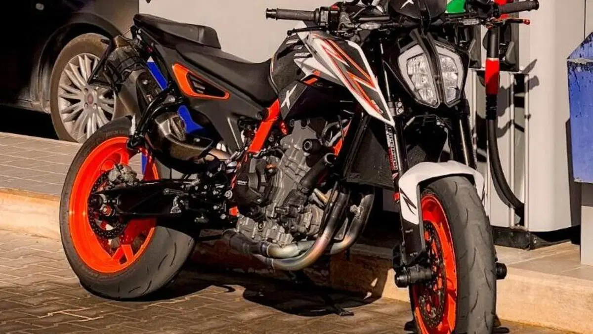 KTM 890 Duke R (2021 - 23)  (5)