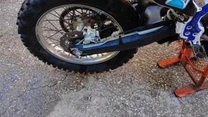 Husqvarna TE 300i (2018)  (7)