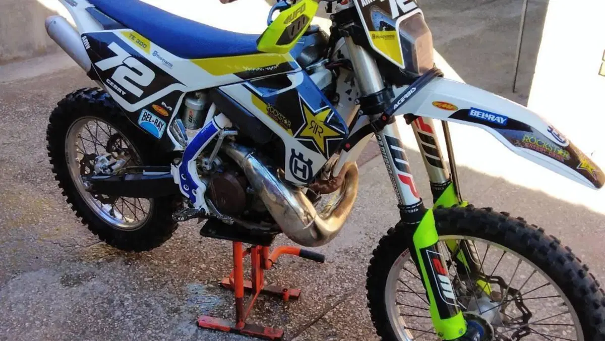 Husqvarna TE 300i (2018)  (8)