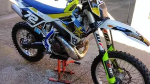 Husqvarna TE 300i (2018)  (8)