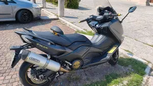 Yamaha T-Max 530 (2015 - 16)  (3)