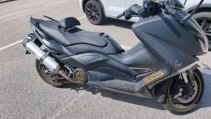 Yamaha T-Max 530 (2015 - 16)  (5)