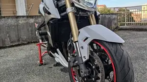 Suzuki GSR 750 (2010 - 15)  (6)