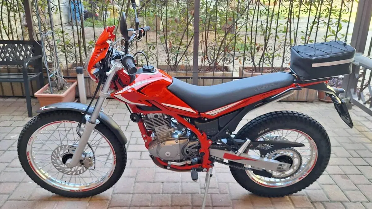 Betamotor Alp 200 (2021 - 25)  (2)