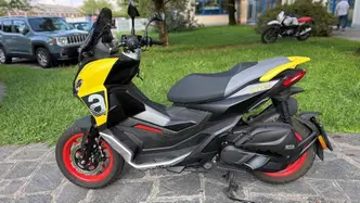 Aprilia SR GT 125 (2022 - 24) usata