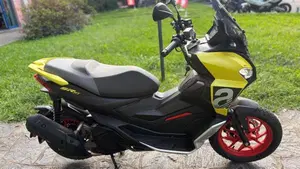 Aprilia SR GT 125 (2022 - 24)  (5)
