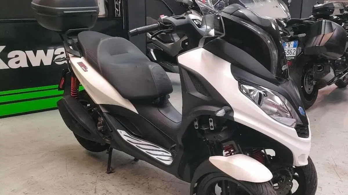 Piaggio Mp3 300 Hpe (2019 - 20)  (5)