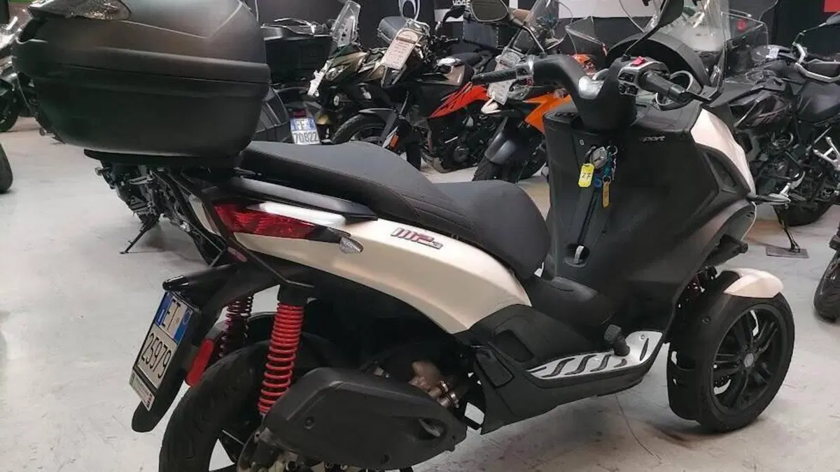 Piaggio Mp3 300 Hpe (2019 - 20)  (7)