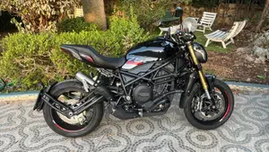 Benelli 752 S (2022 - 25)  (5)