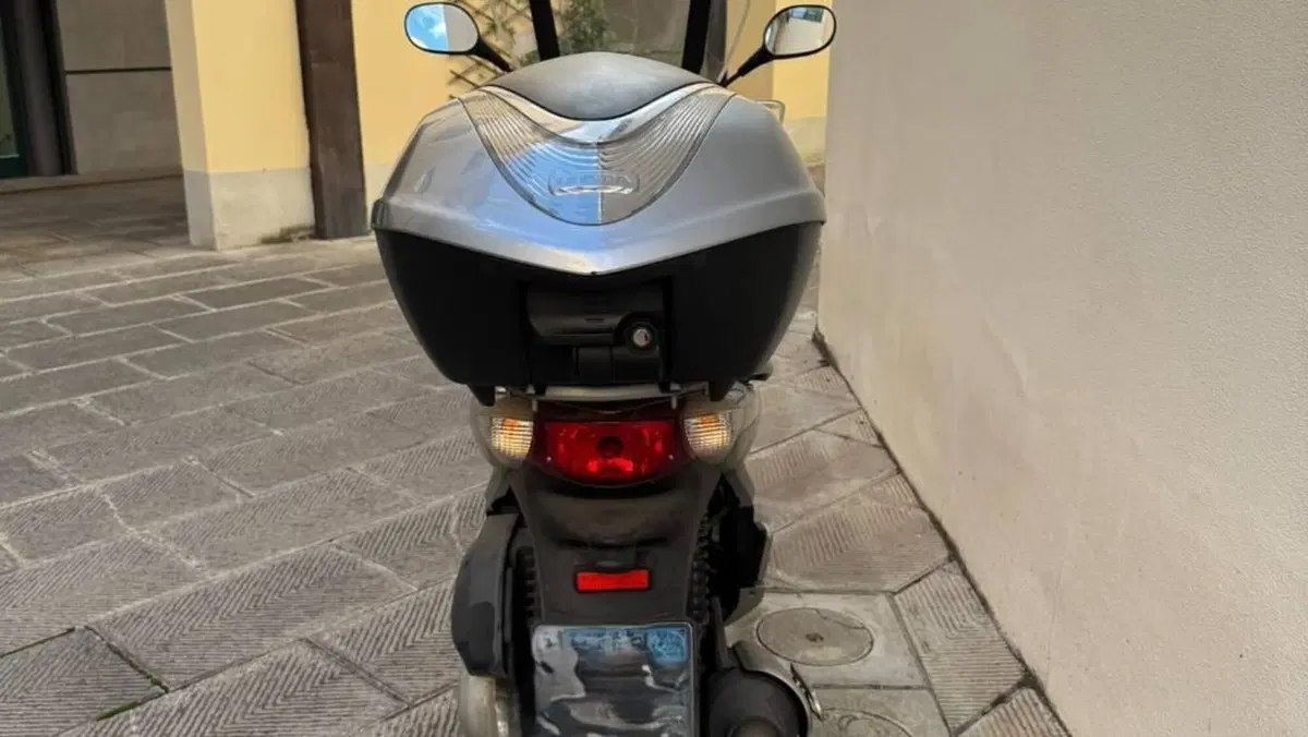 Honda SH 150i (2009 - 12)  (4)
