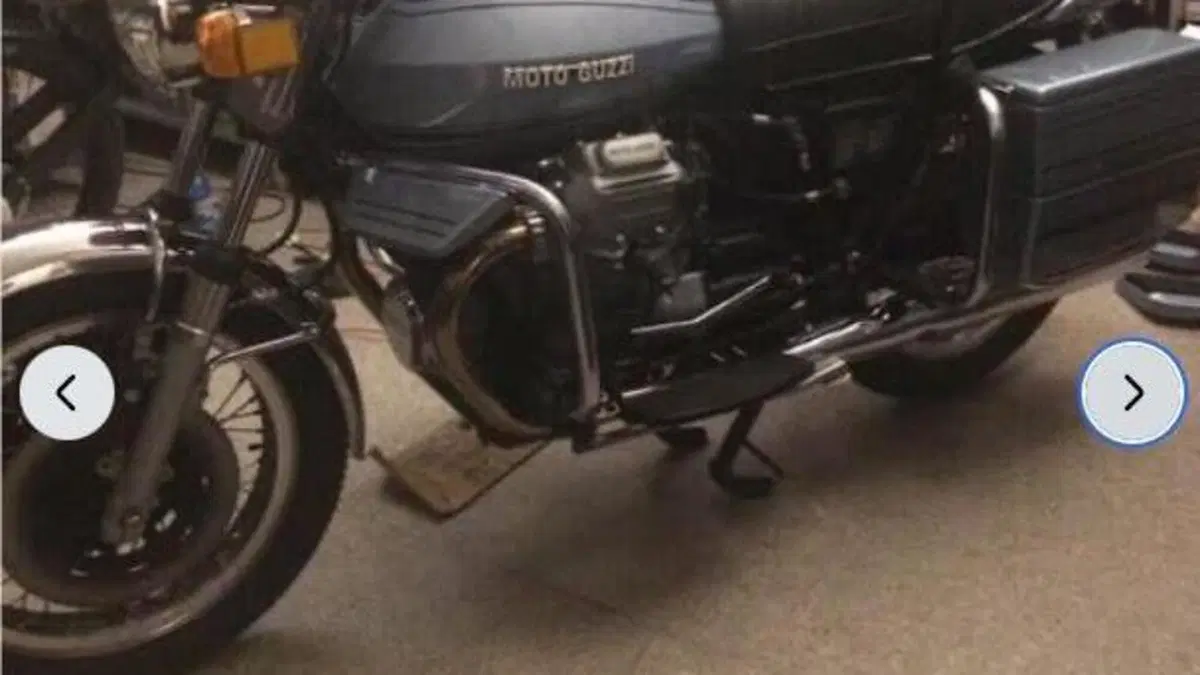 Moto Guzzi   (9)