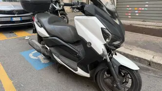 Yamaha X-Max 250 (2014 - 16) usata