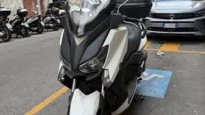 Yamaha X-Max 250 (2014 - 16)  (3)