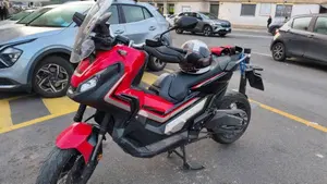 Honda X-ADV 750 (2018 - 20)  (2)