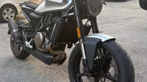 Husqvarna Vitpilen 701 (2020)  (3)