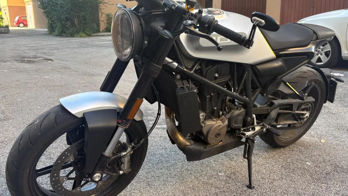 Husqvarna Vitpilen 701 (2020)  (5)