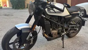 Husqvarna Vitpilen 701 (2020)  (5)