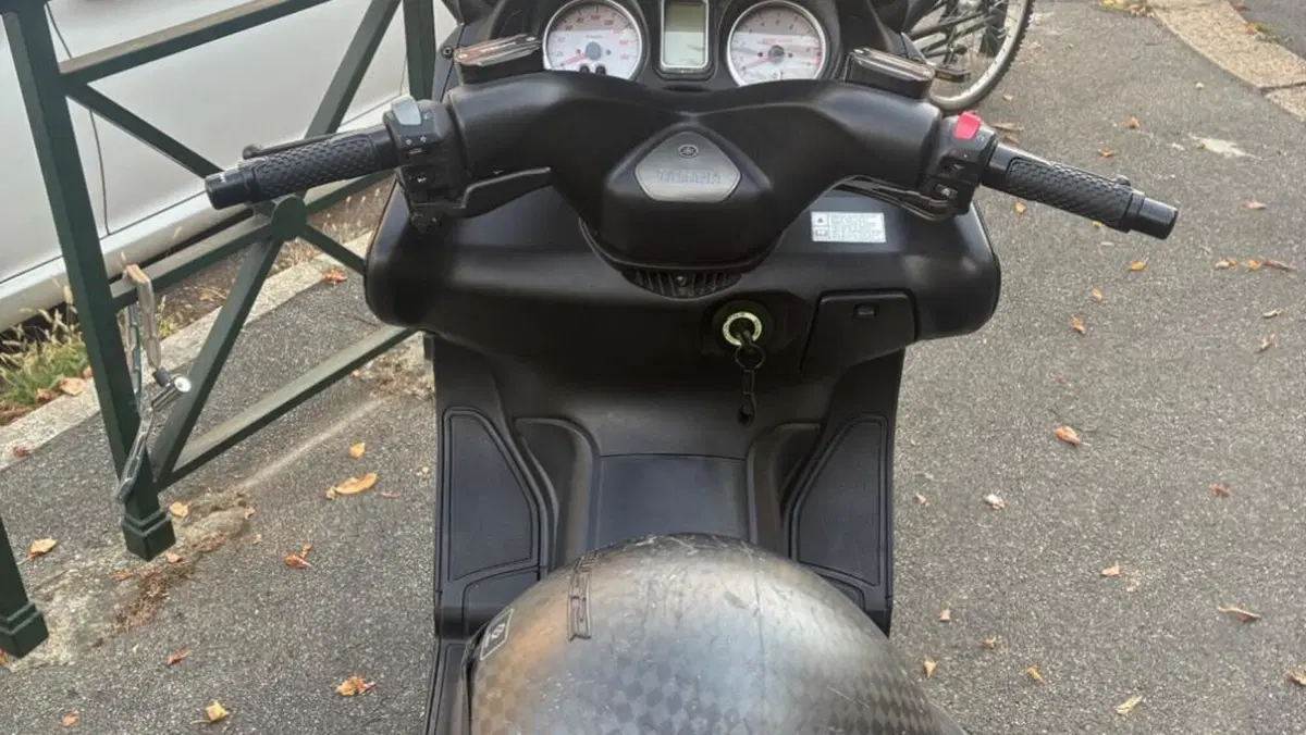 Yamaha T-Max 500 (2004 - 07)  (4)