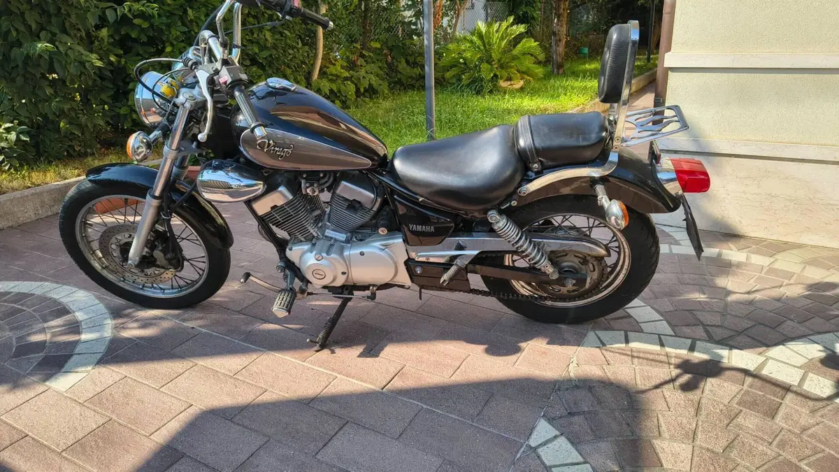 Yamaha XV 125 S Virago  (2)
