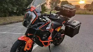 KTM 1290 Super Adventure S (2021 - 25)  (9)