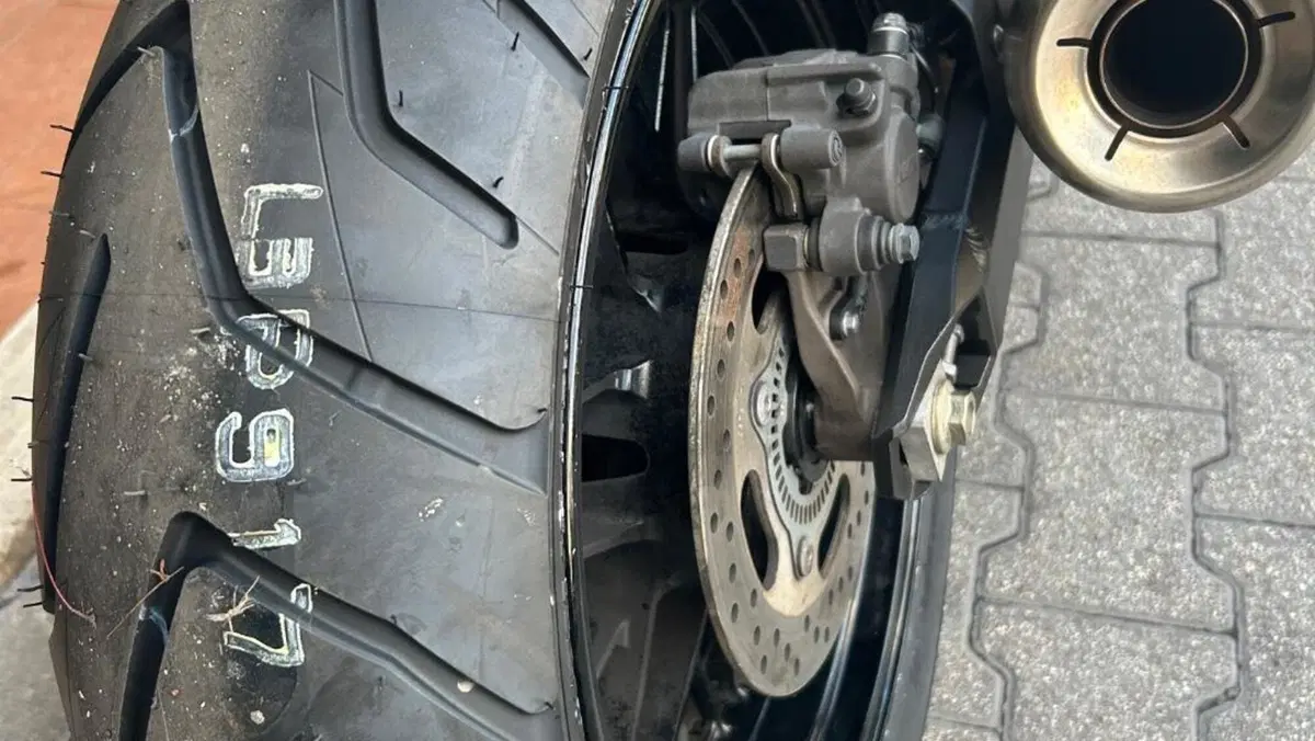 Kawasaki Z 900 RS (2018 - 20)  (4)